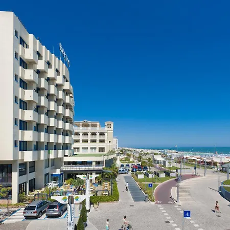 Baltic Riccione-fronte Mare 호텔