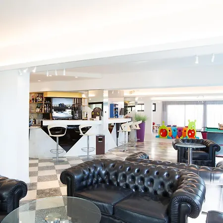 Hotel Baltic Riccione-fronte Mare