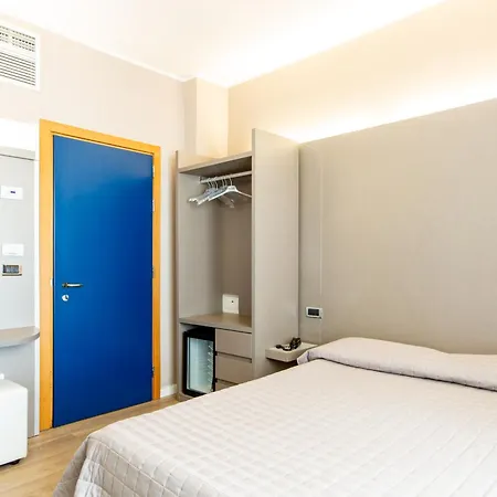 Hotel Baltic Riccione-fronte Mare