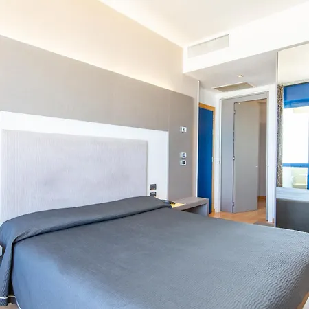 Baltic Riccione-fronte Mare Otel Riccione