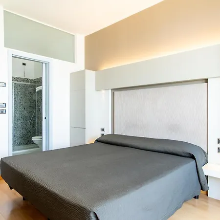 Baltic Riccione-fronte Mare 3*