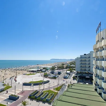 Baltic Riccione-fronte Mare 3*