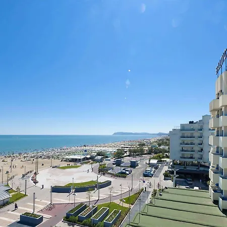 호텔 Baltic Riccione-fronte Mare 리치오네