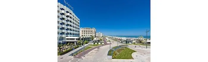 מלון Baltic Riccione-fronte Mare ריצ'יונה