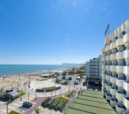 Baltic Riccione-fronte Mare ホテル