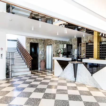 Baltic Riccione-fronte Mare 3* リッチョーネ