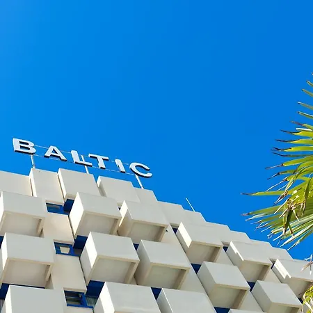 酒店 Baltic Riccione-fronte Mare 3*