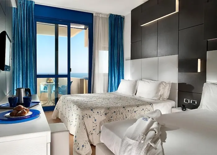 מלון Baltic Riccione-fronte Mare