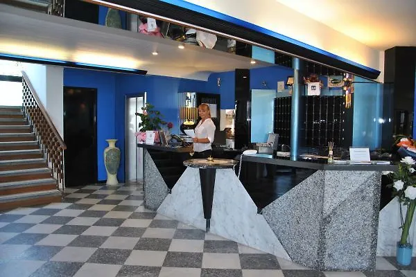 Baltic Riccione-fronte Mare מלון 3*
