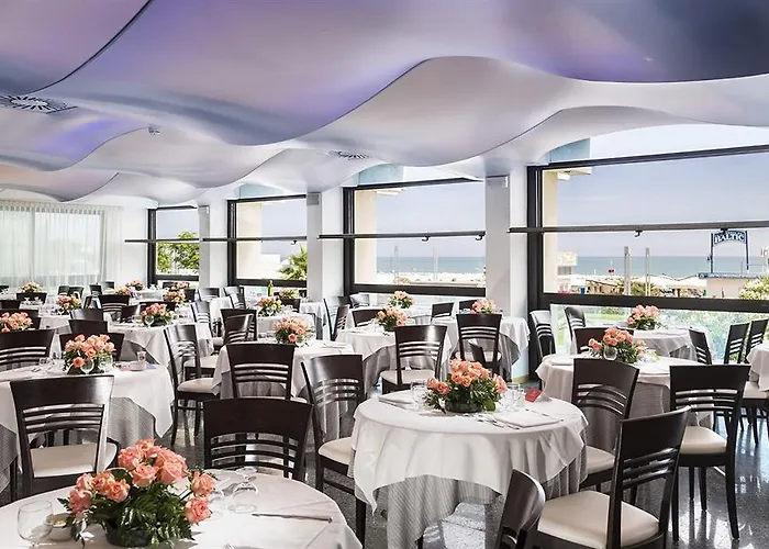 Baltic Riccione-fronte Mare 3* ריצ'יונה